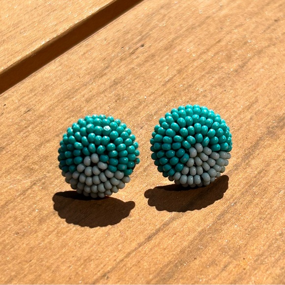 Handmade beaded earrings - Picture 3 of 4